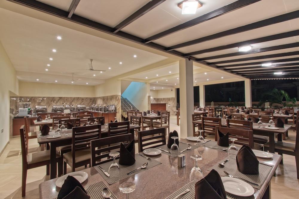 Seashell Suites And Villas- Candolim Goa エクステリア 写真